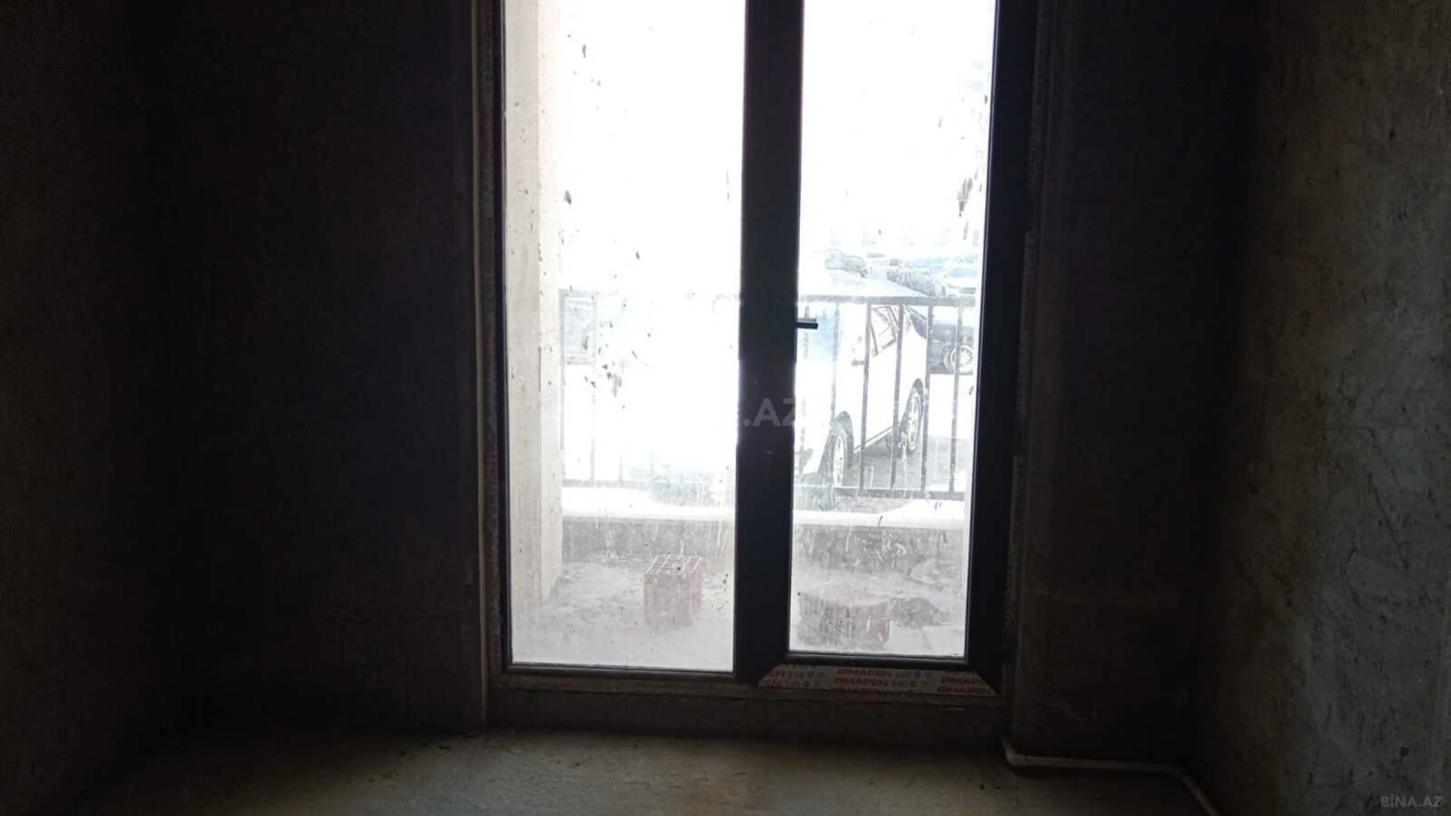 Satılır 3 otaqlı mənzil 111 m²