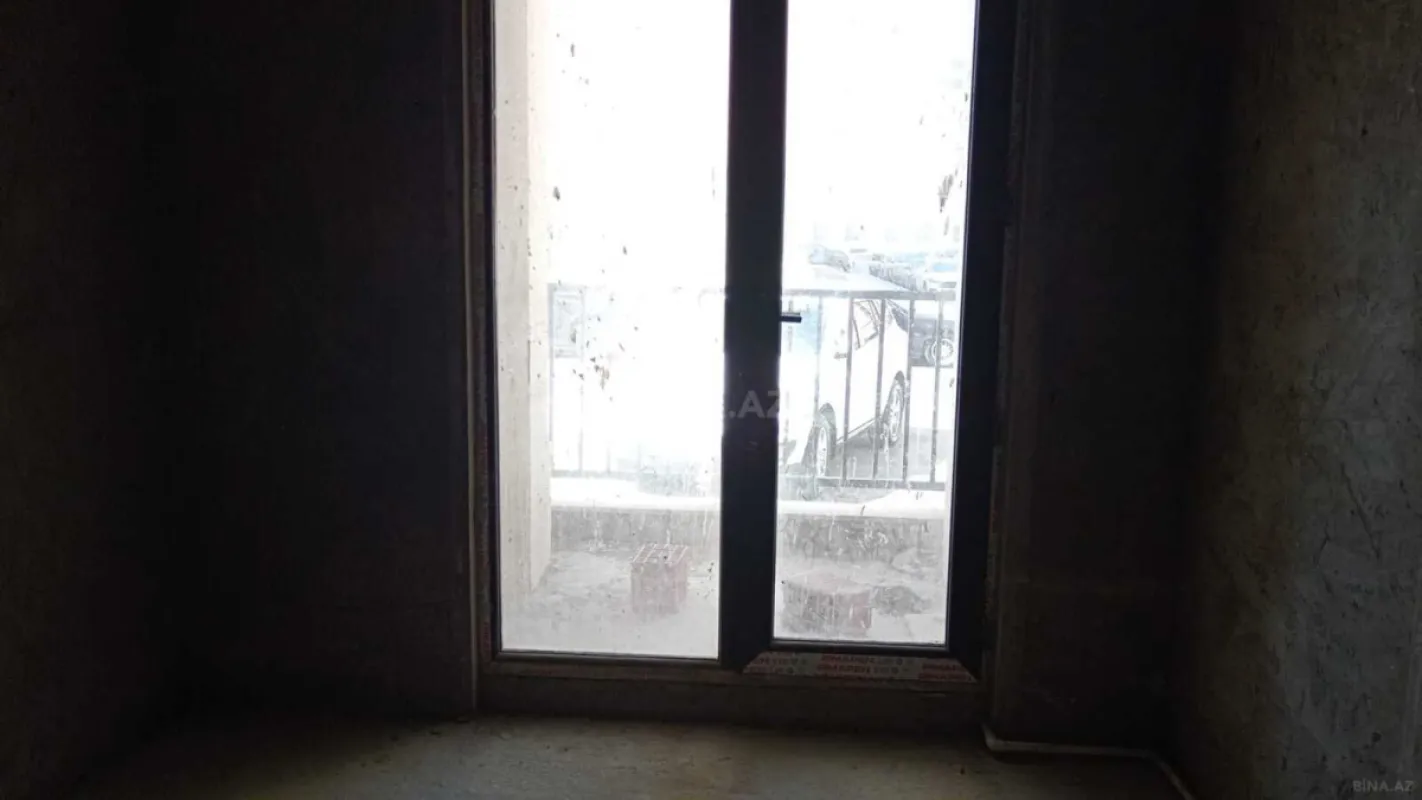 Satılır 3 otaqlı mənzil 111 m²