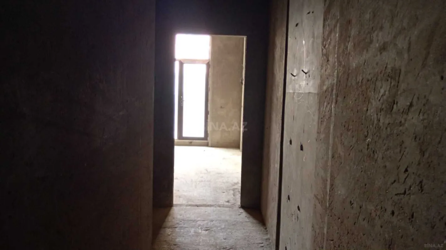 Satılır 3 otaqlı mənzil 111 m²