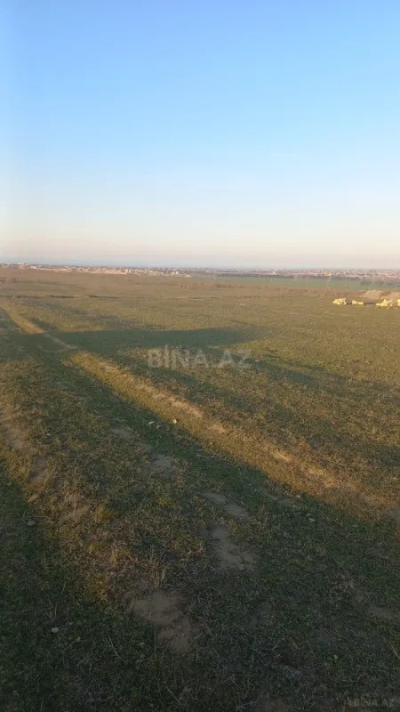 Satılır torpaq sahəsi 21000 m²