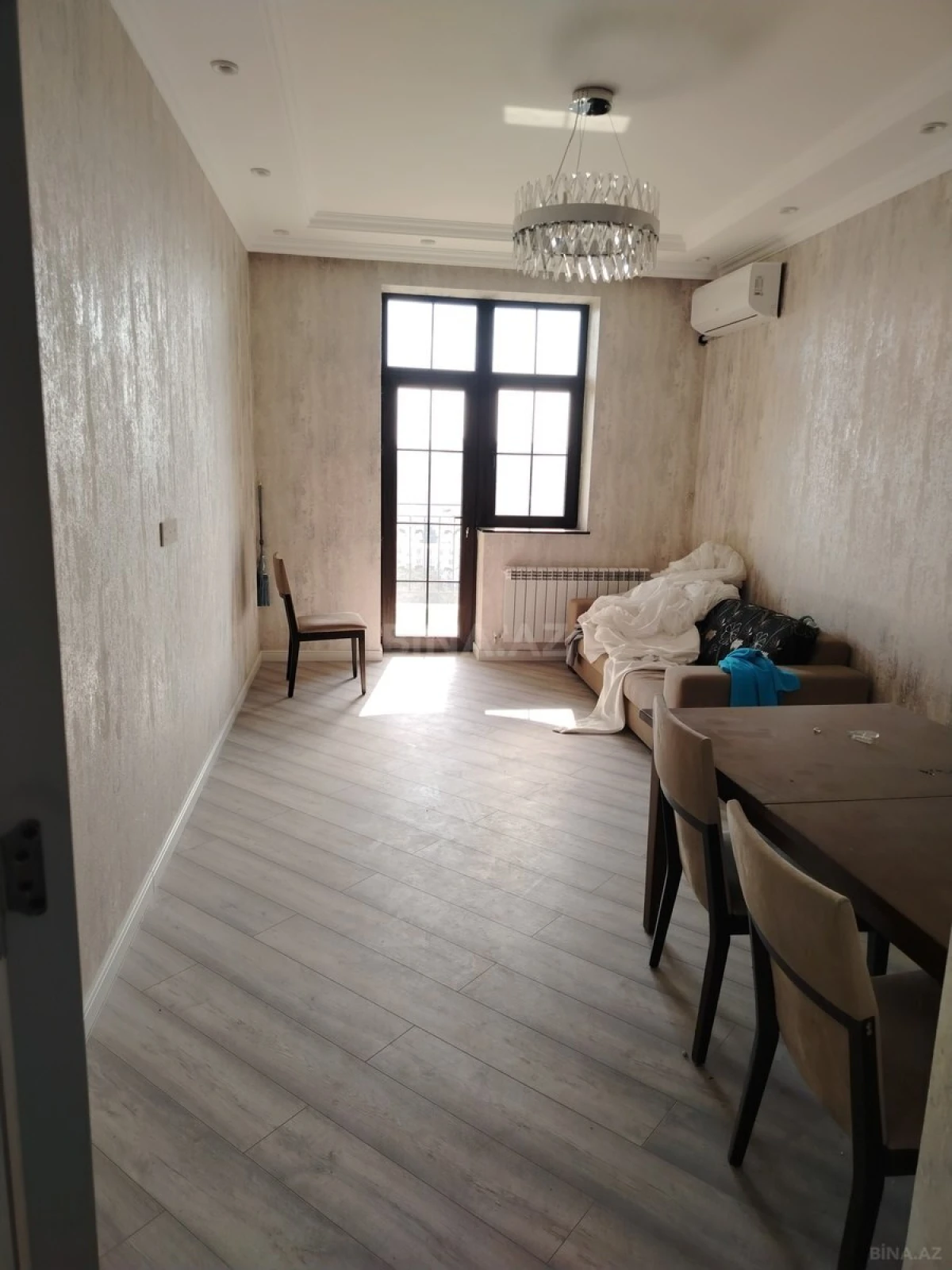 Kirayə verilir 2 otaqlı mənzil 60 m²