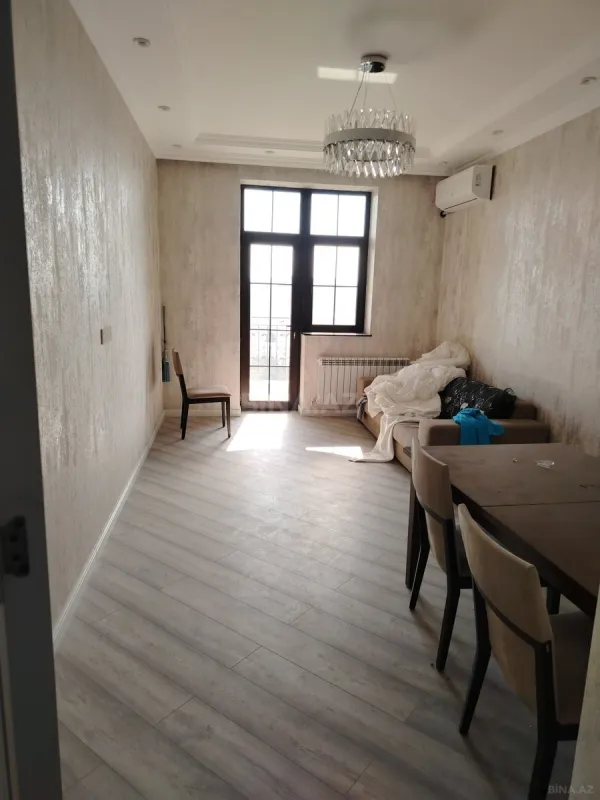 Kirayə verilir 2 otaqlı mənzil 60 m²