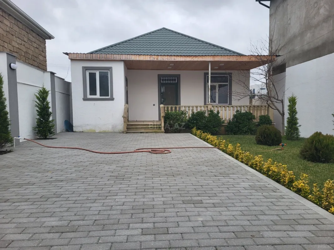 Satılır 4 otaqlı həyət evi 120 m²