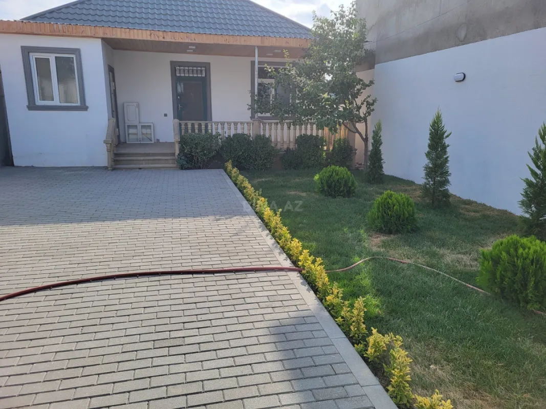 Satılır 4 otaqlı həyət evi 120 m²