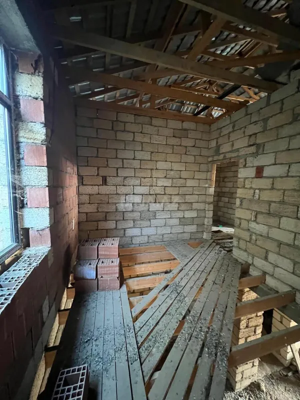 Satılır 5 otaqlı həyət evi 110 m²