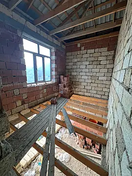 Satılır 5 otaqlı həyət evi 110 m²