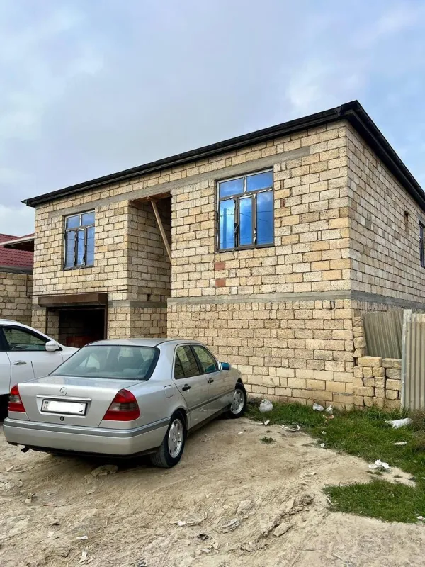 Satılır 5 otaqlı həyət evi 110 m²