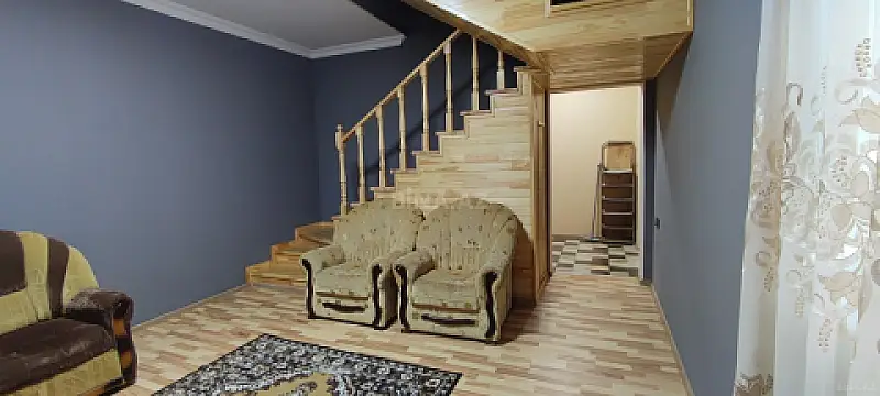 Kirayə verilir 3 otaqlı həyət evi 100 m²