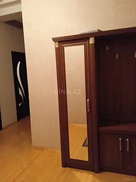 Kirayə verilir 2 otaqlı mənzil 83 m²