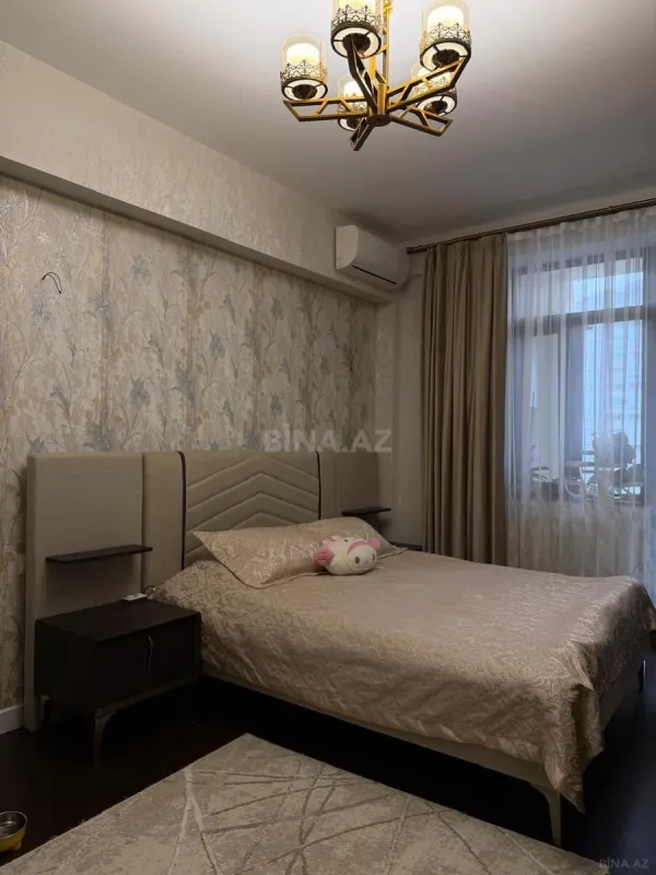 Satılır 2 otaqlı mənzil 70 m²