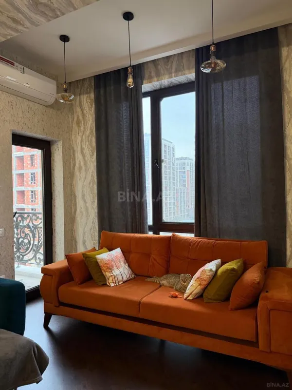 Satılır 2 otaqlı mənzil 70 m²
