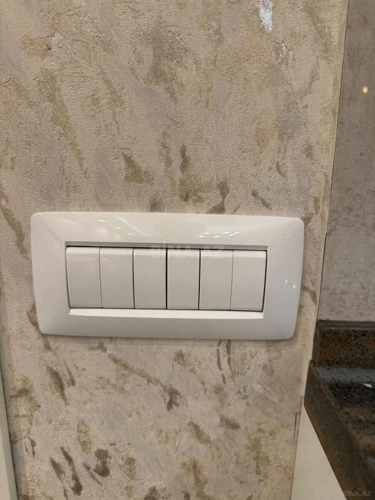 Satılır 2 otaqlı mənzil 70 m²