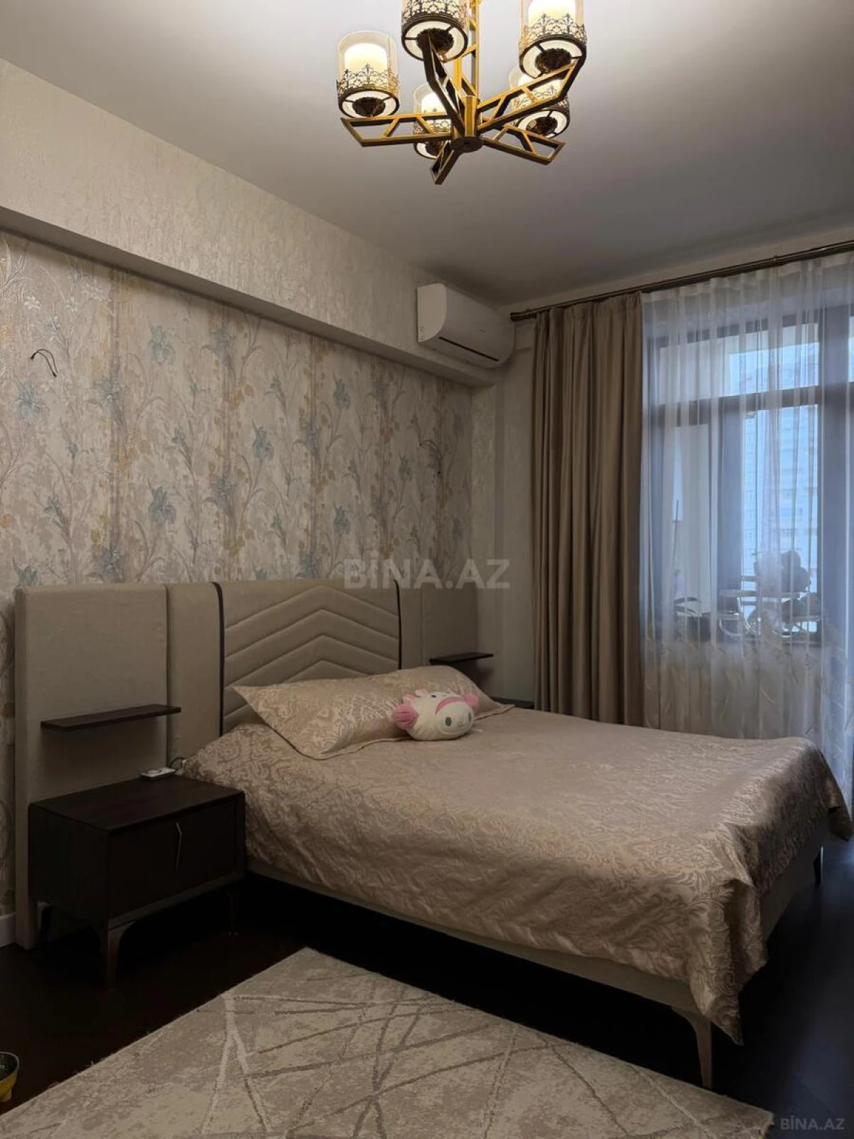 Satılır 2 otaqlı mənzil 70 m²