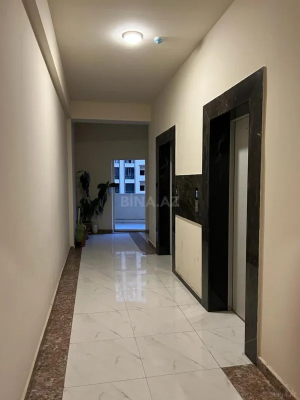 Satılır 2 otaqlı mənzil 70 m²