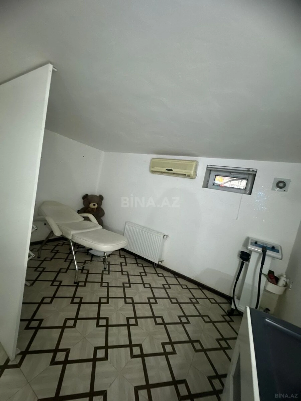 Kirayə verilir obyekt 64 m²