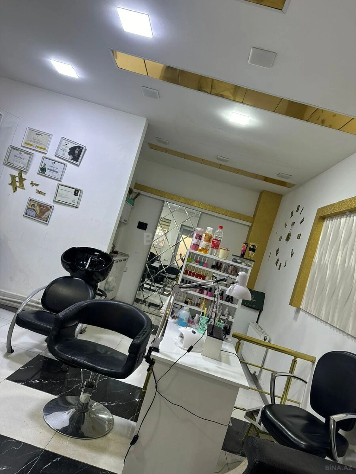 Kirayə verilir obyekt 64 m²