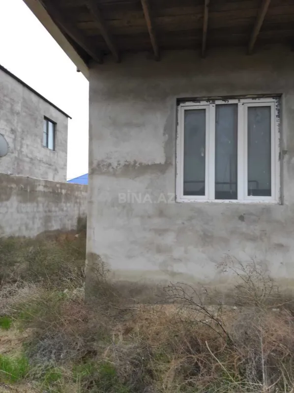 Satılır 3 otaqlı həyət evi 100 m²