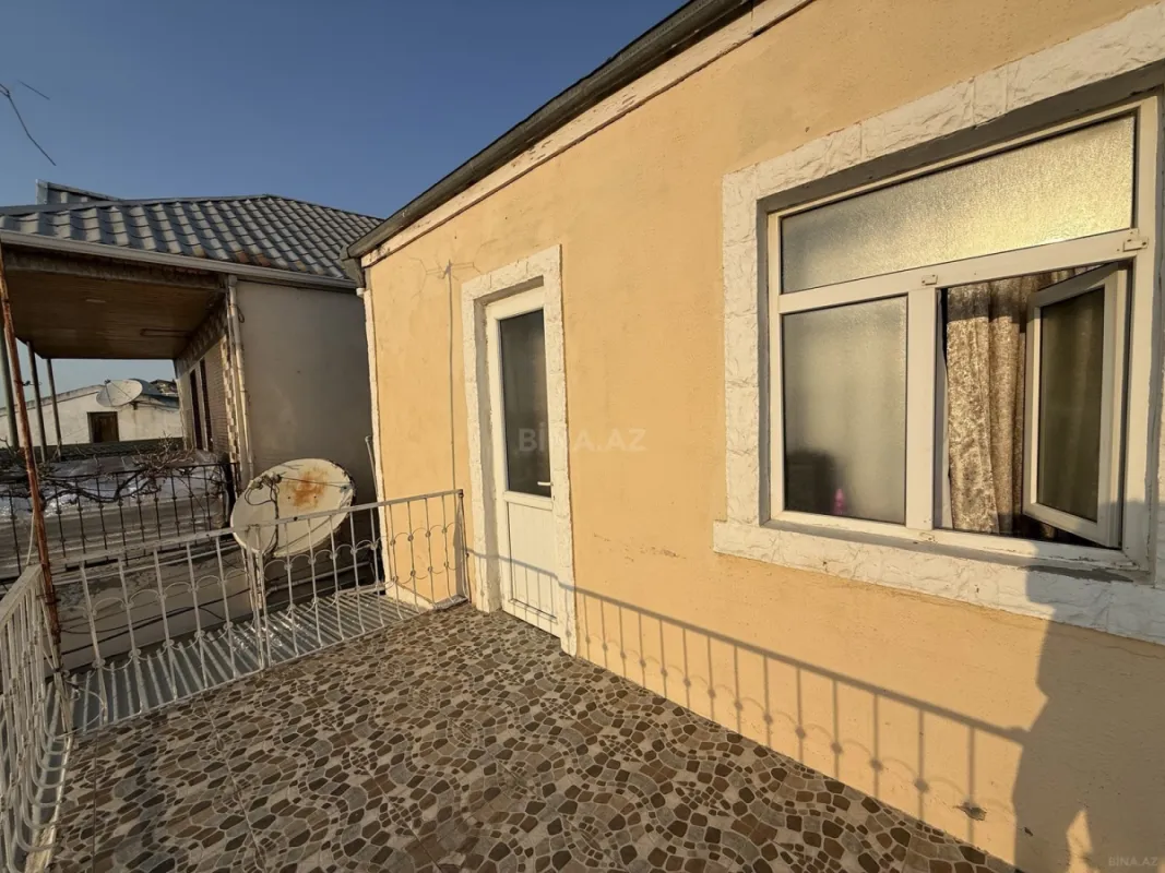 Satılır 4 otaqlı həyət evi 95 m²