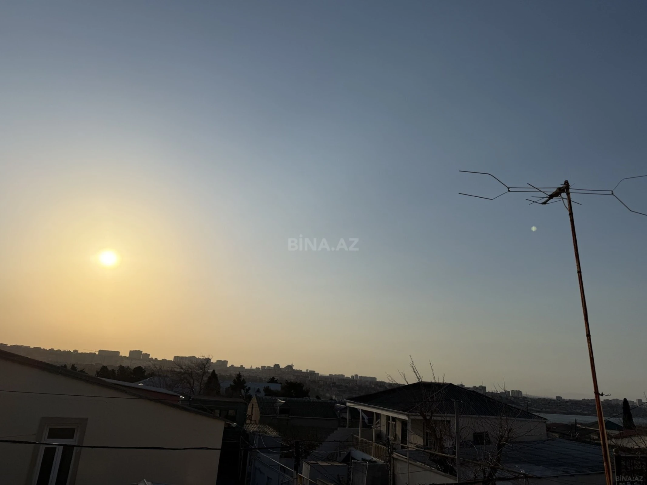 Satılır 4 otaqlı həyət evi 95 m²