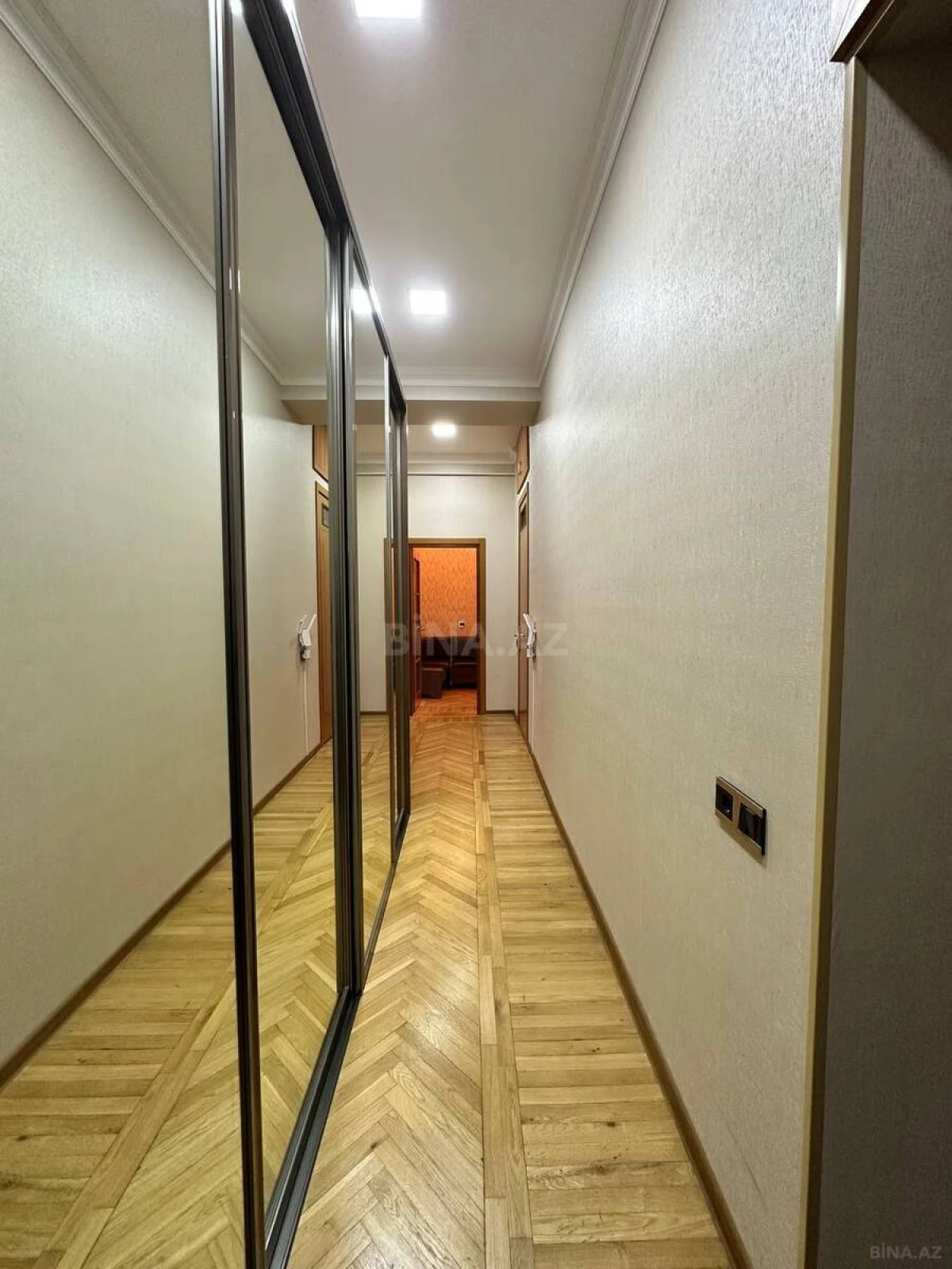 Satılır 3 otaqlı mənzil 75 m²