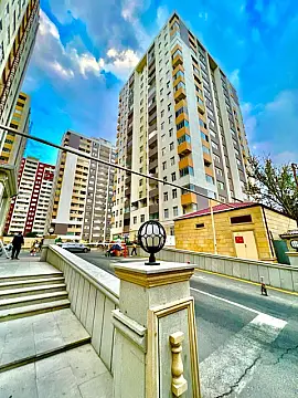 Satılır 2 otaqlı mənzil 106 m²