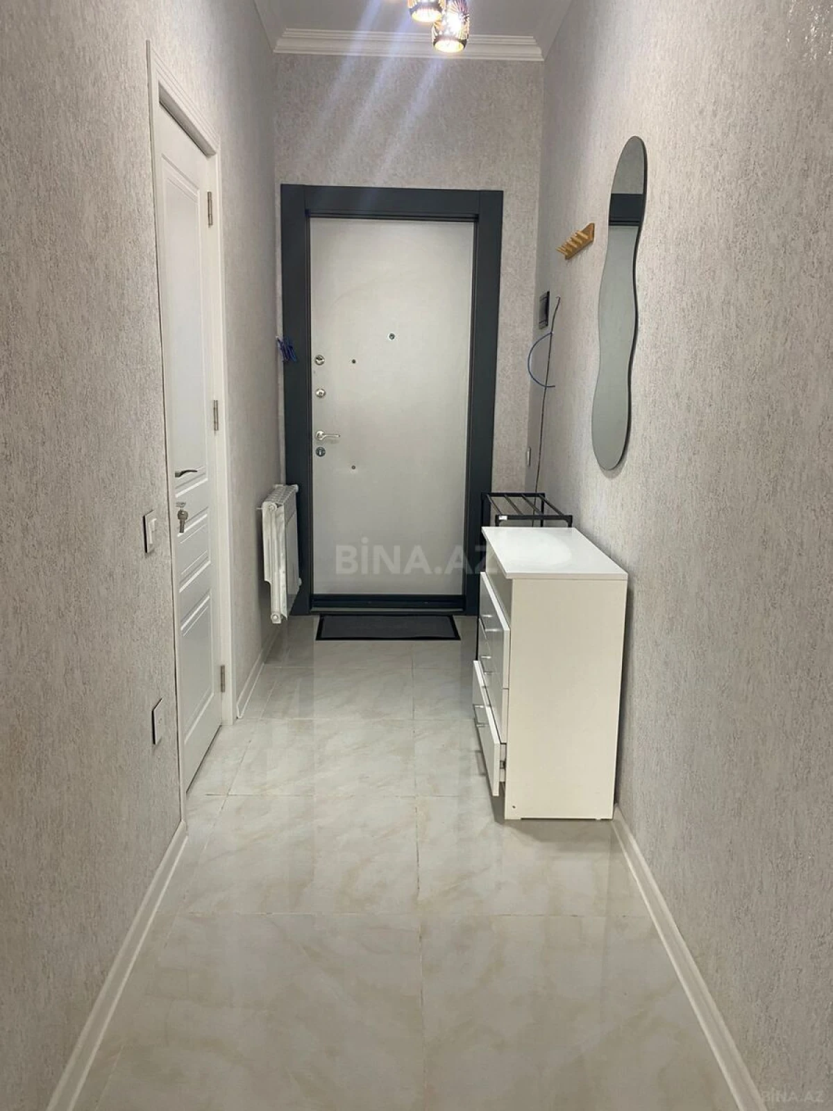Kirayə verilir 2 otaqlı mənzil 61 m²