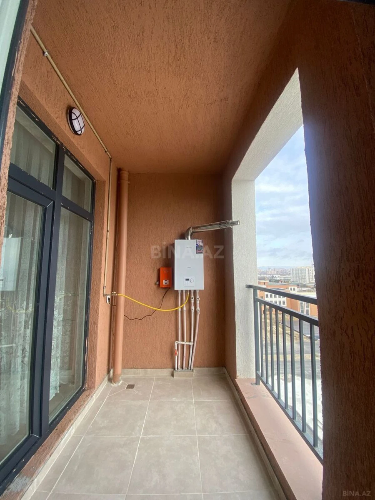 Kirayə verilir 2 otaqlı mənzil 61 m²