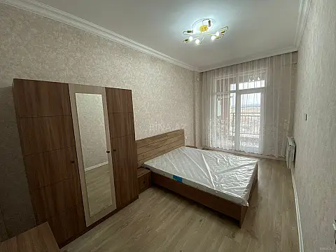 Kirayə verilir 2 otaqlı mənzil 61 m²