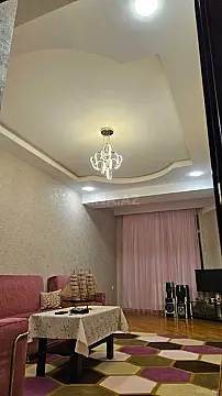 Kirayə verilir 2 otaqlı mənzil 70 m²