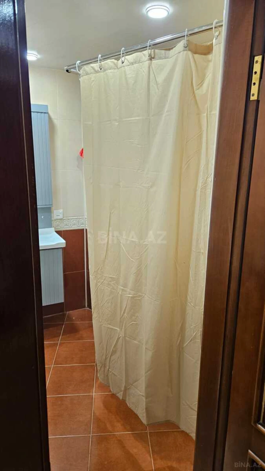 Kirayə verilir 2 otaqlı mənzil 70 m²