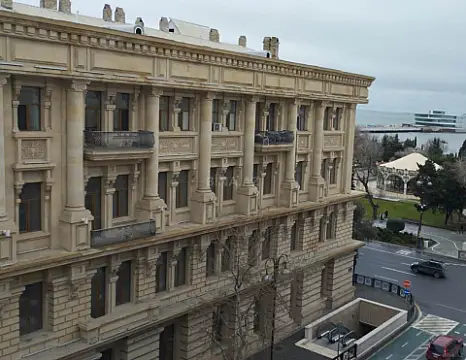 Satılır 3 otaqlı mənzil 100 m²