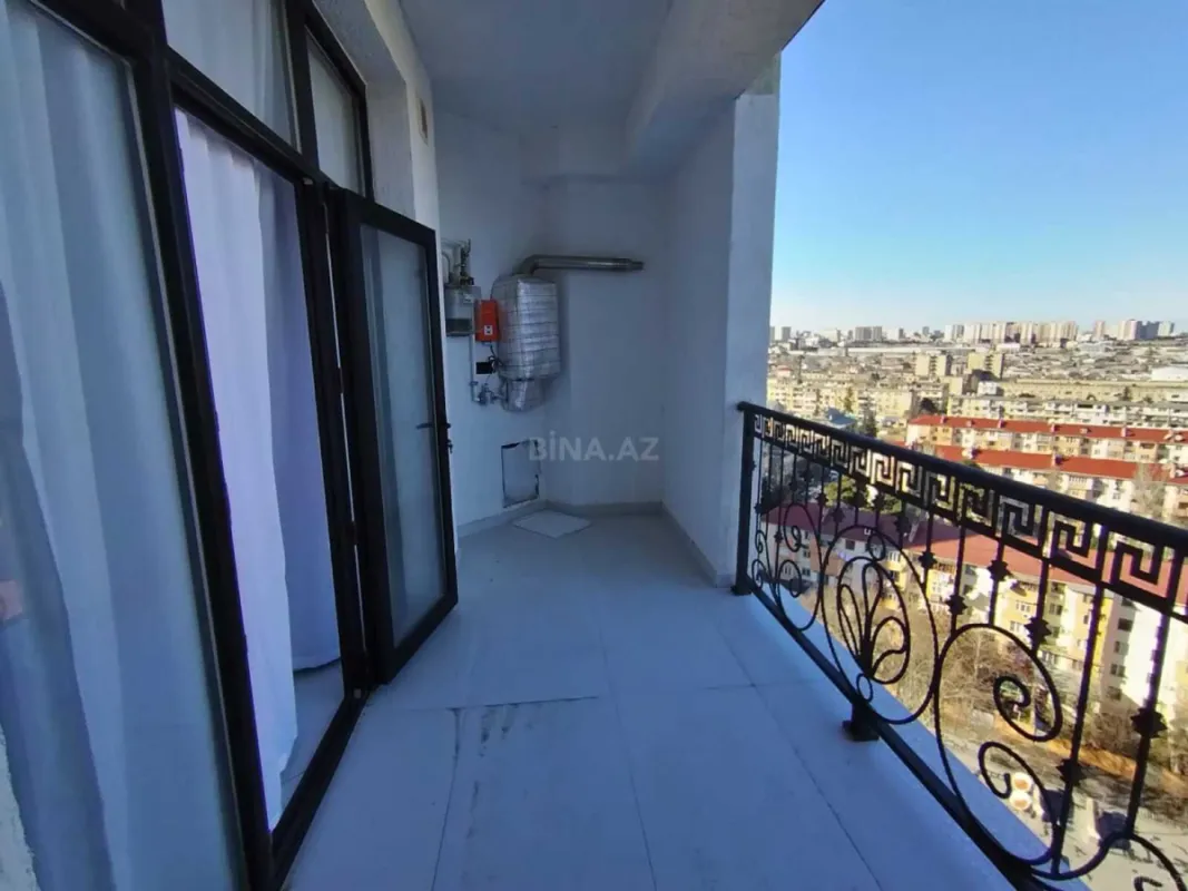 Satılır 3 otaqlı mənzil 117 m²