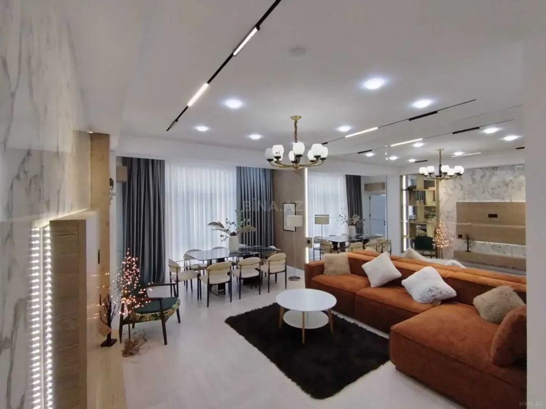 Satılır 3 otaqlı mənzil 117 m²