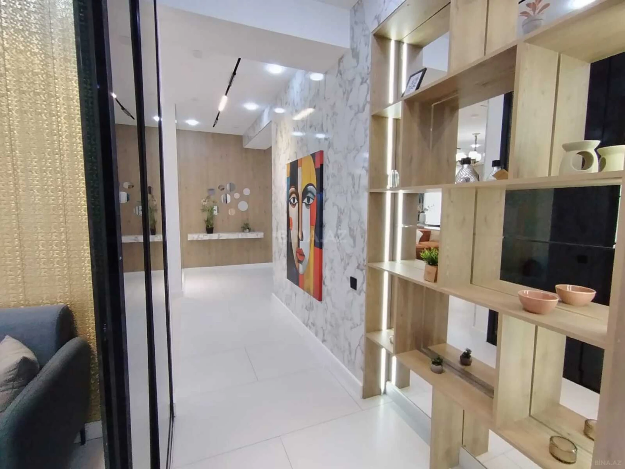 Satılır 3 otaqlı mənzil 117 m²