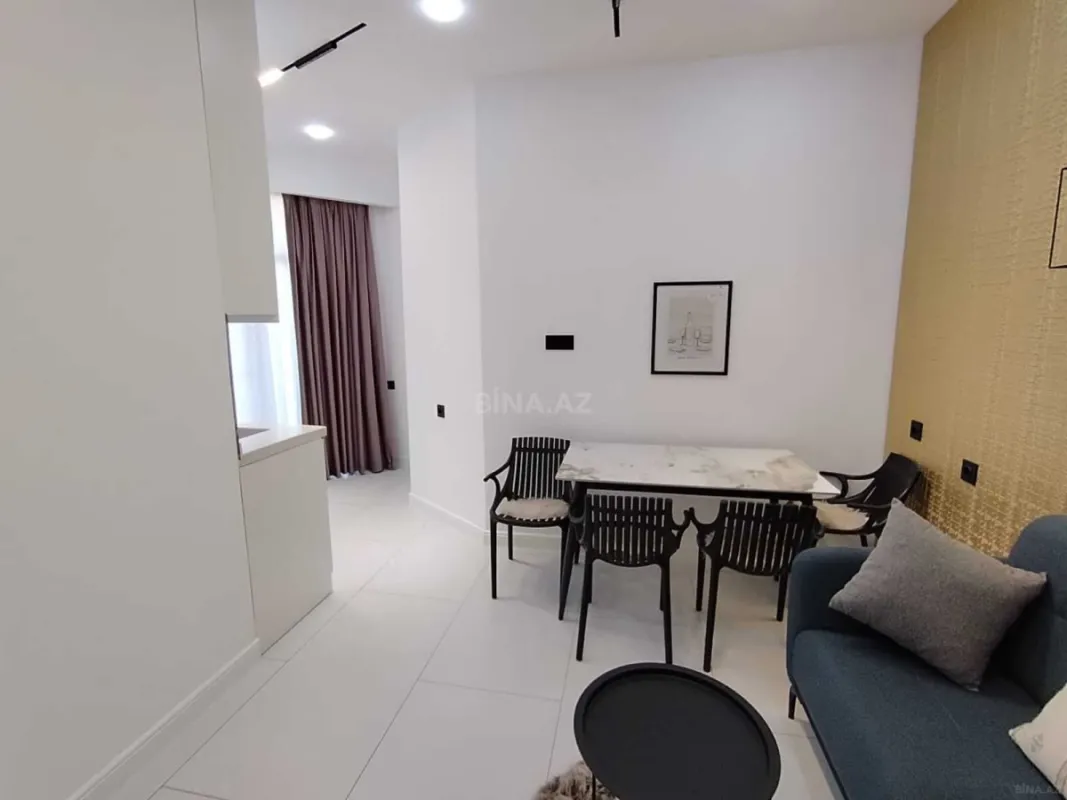 Satılır 3 otaqlı mənzil 117 m²