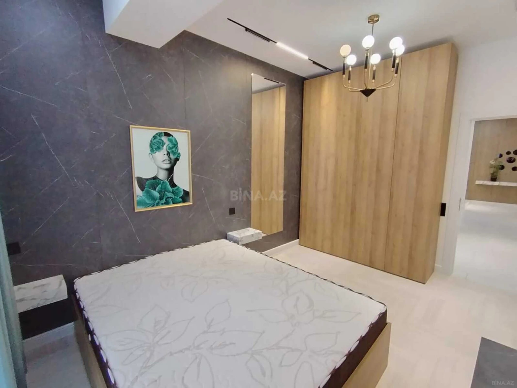 Satılır 3 otaqlı mənzil 117 m²