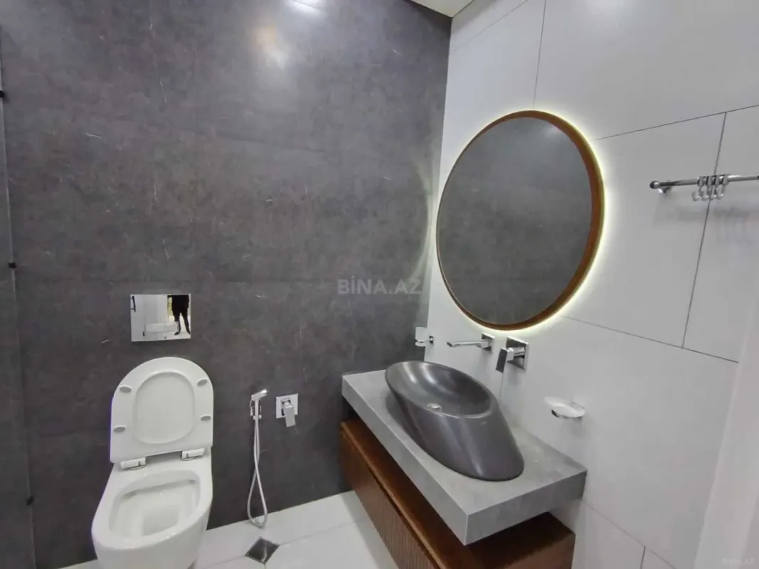Satılır 3 otaqlı mənzil 117 m²
