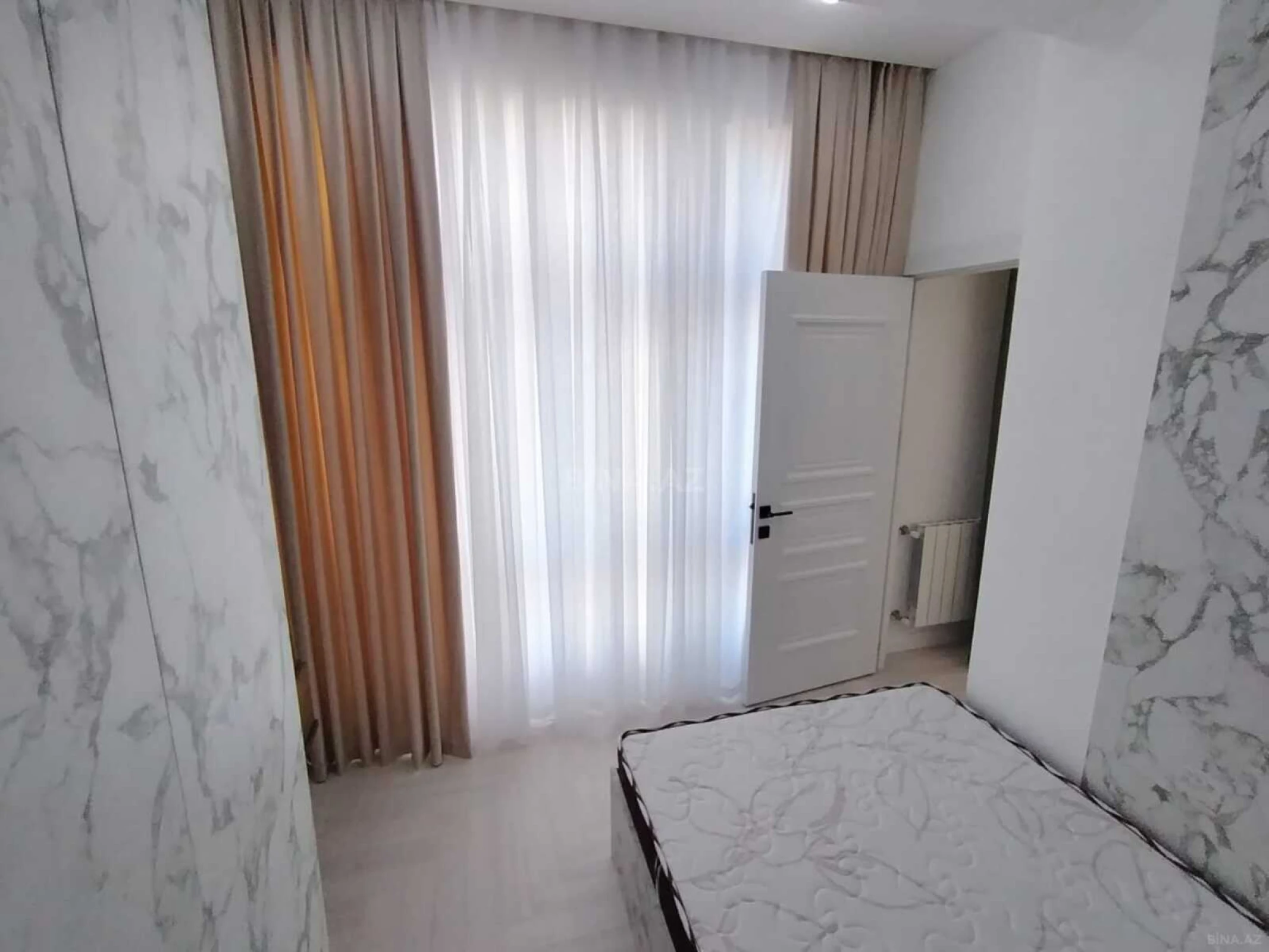 Satılır 3 otaqlı mənzil 117 m²