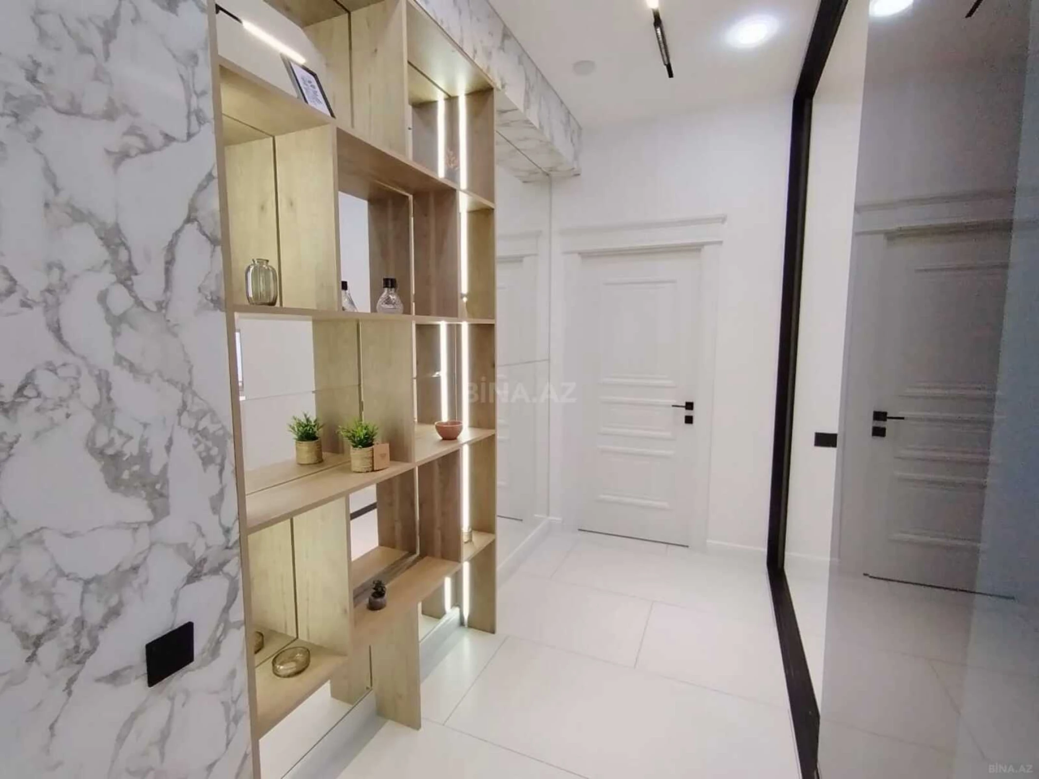 Satılır 3 otaqlı mənzil 117 m²