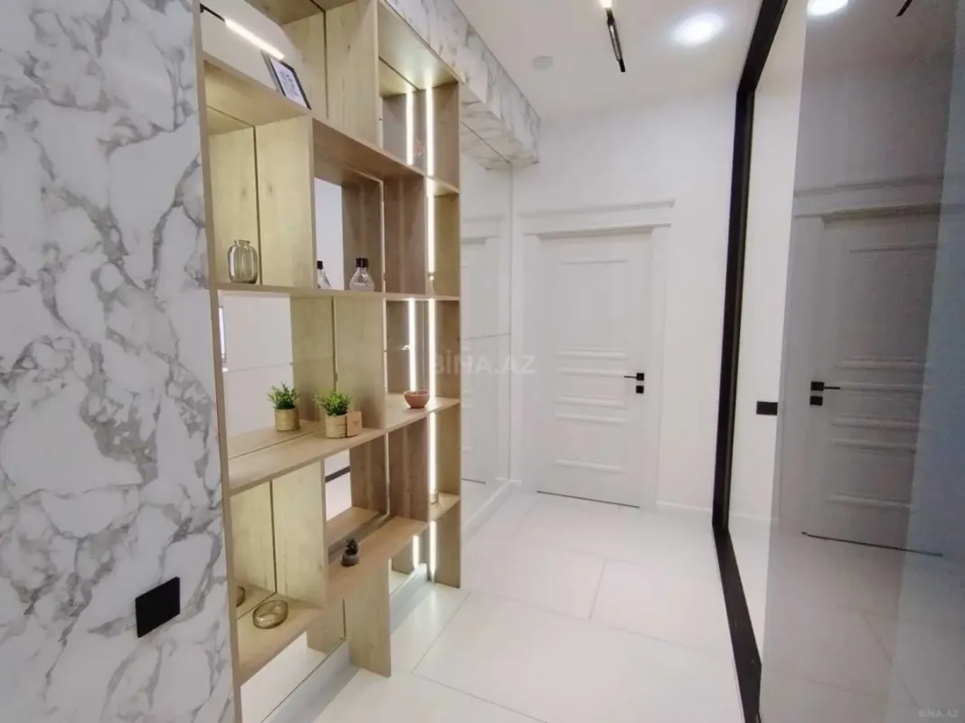 Satılır 3 otaqlı mənzil 117 m²