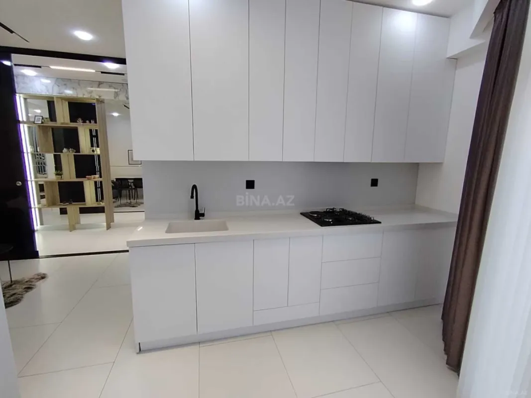 Satılır 3 otaqlı mənzil 117 m²