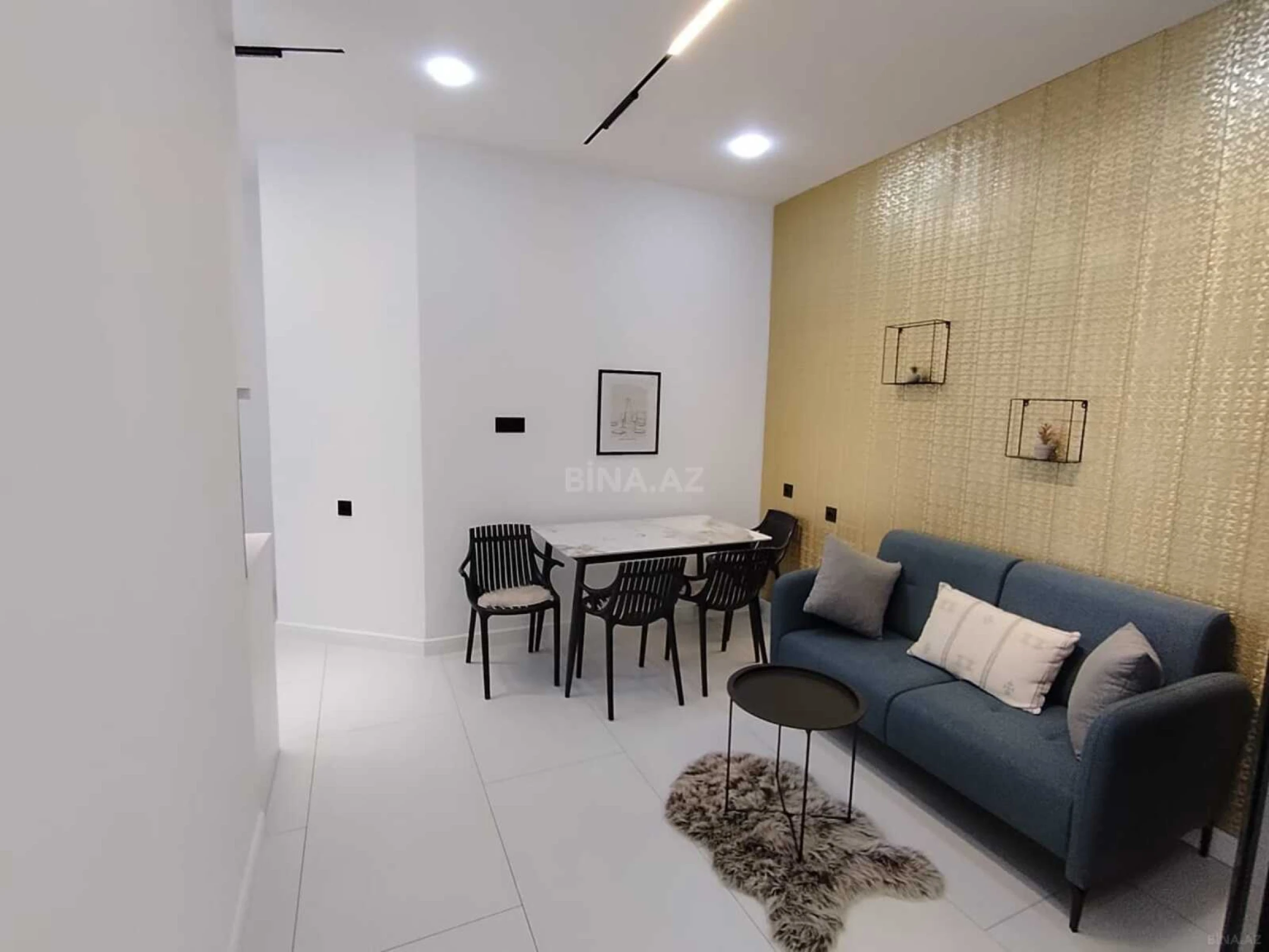 Satılır 3 otaqlı mənzil 117 m²