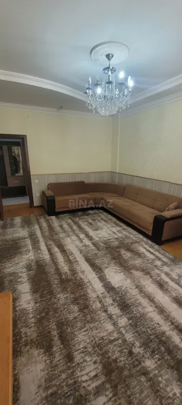 Kirayə verilir 3 otaqlı mənzil 105 m²