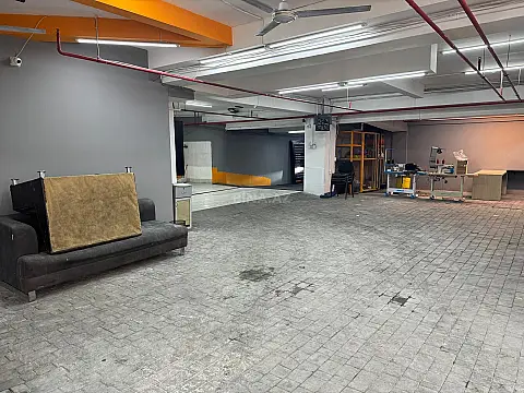 Kirayə verilir obyekt 325 m²