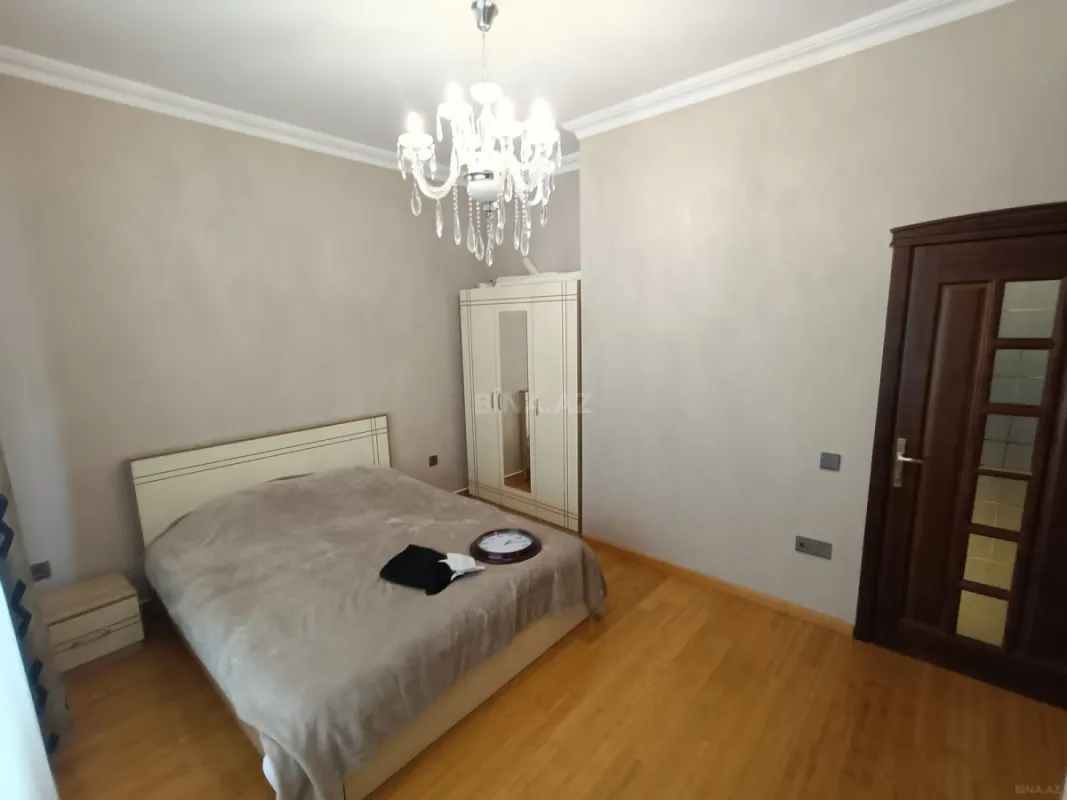 Kirayə verilir 2 otaqlı mənzil 75 m²