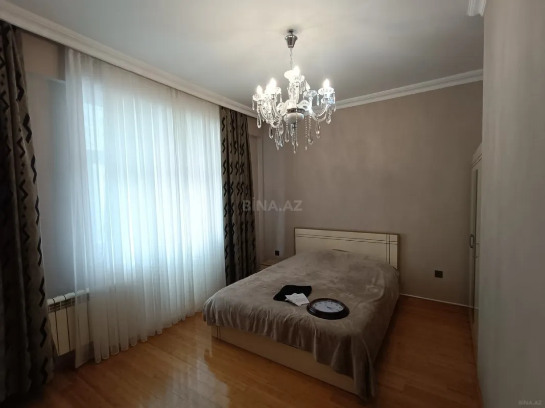 Kirayə verilir 2 otaqlı mənzil 75 m²