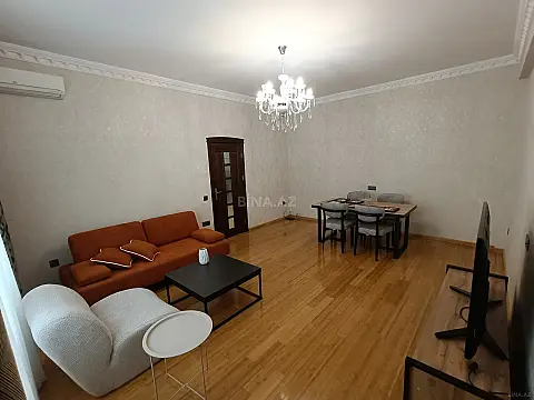 Kirayə verilir 2 otaqlı mənzil 75 m²