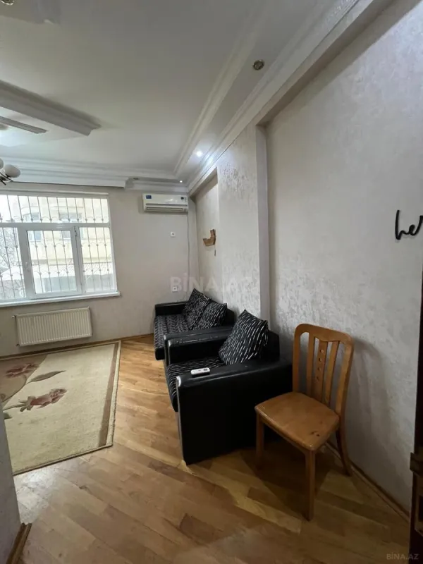 Kirayə verilir 2 otaqlı mənzil 80 m²