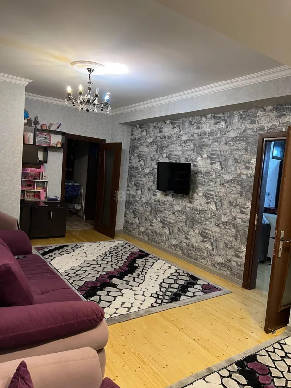 Satılır 2 otaqlı mənzil 70 m²