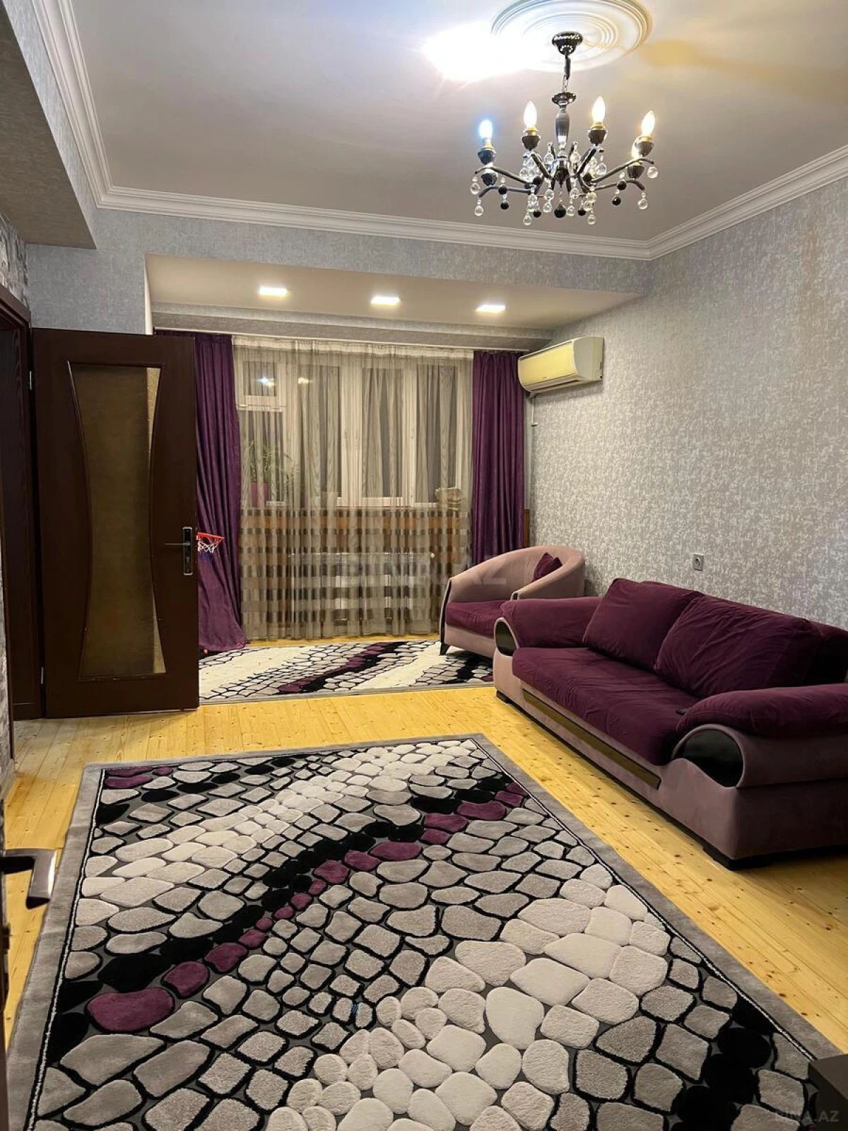 Satılır 2 otaqlı mənzil 70 m²